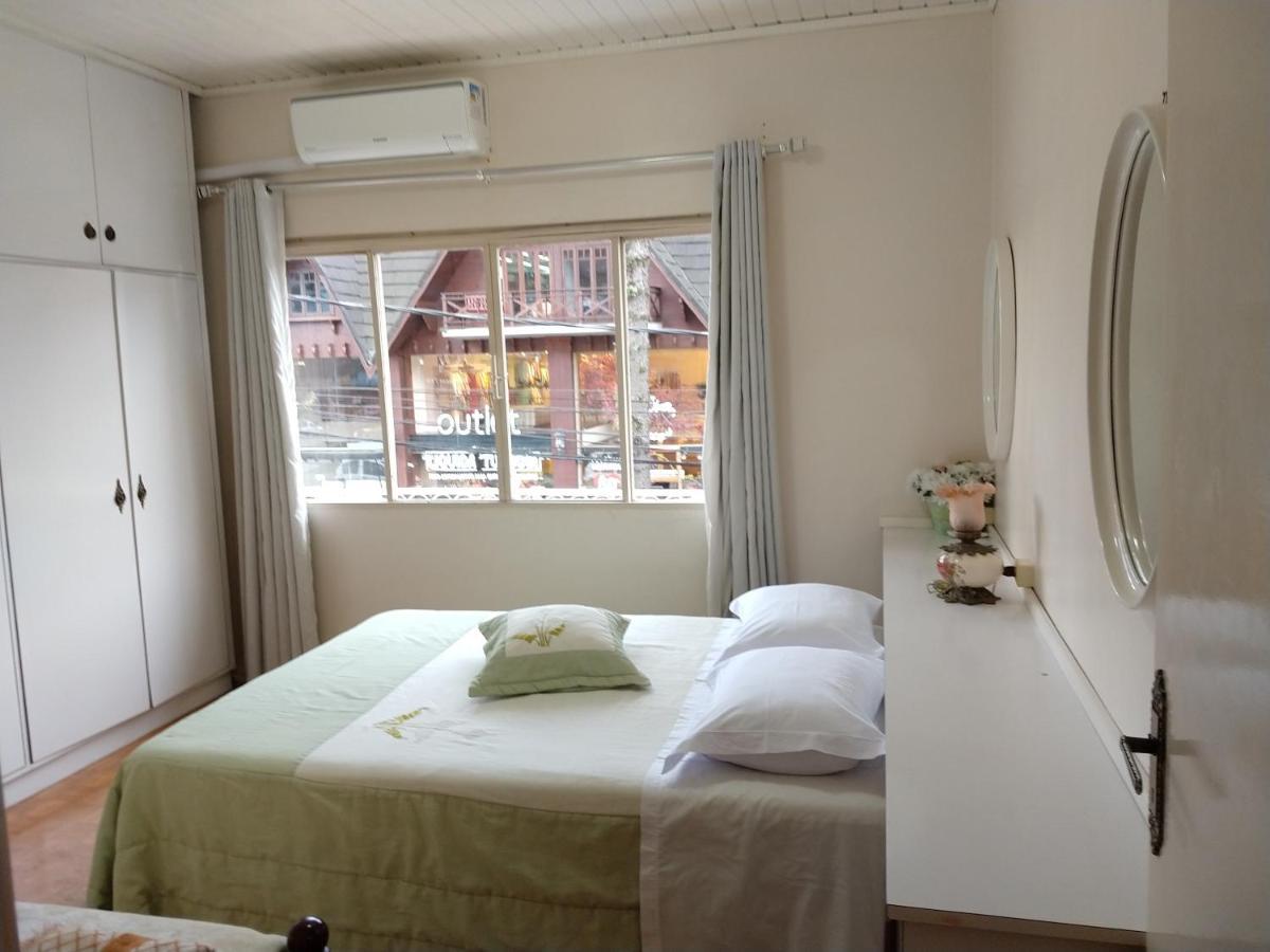 Apartamento Augusto Zatti No Centro Gramado Exterior foto