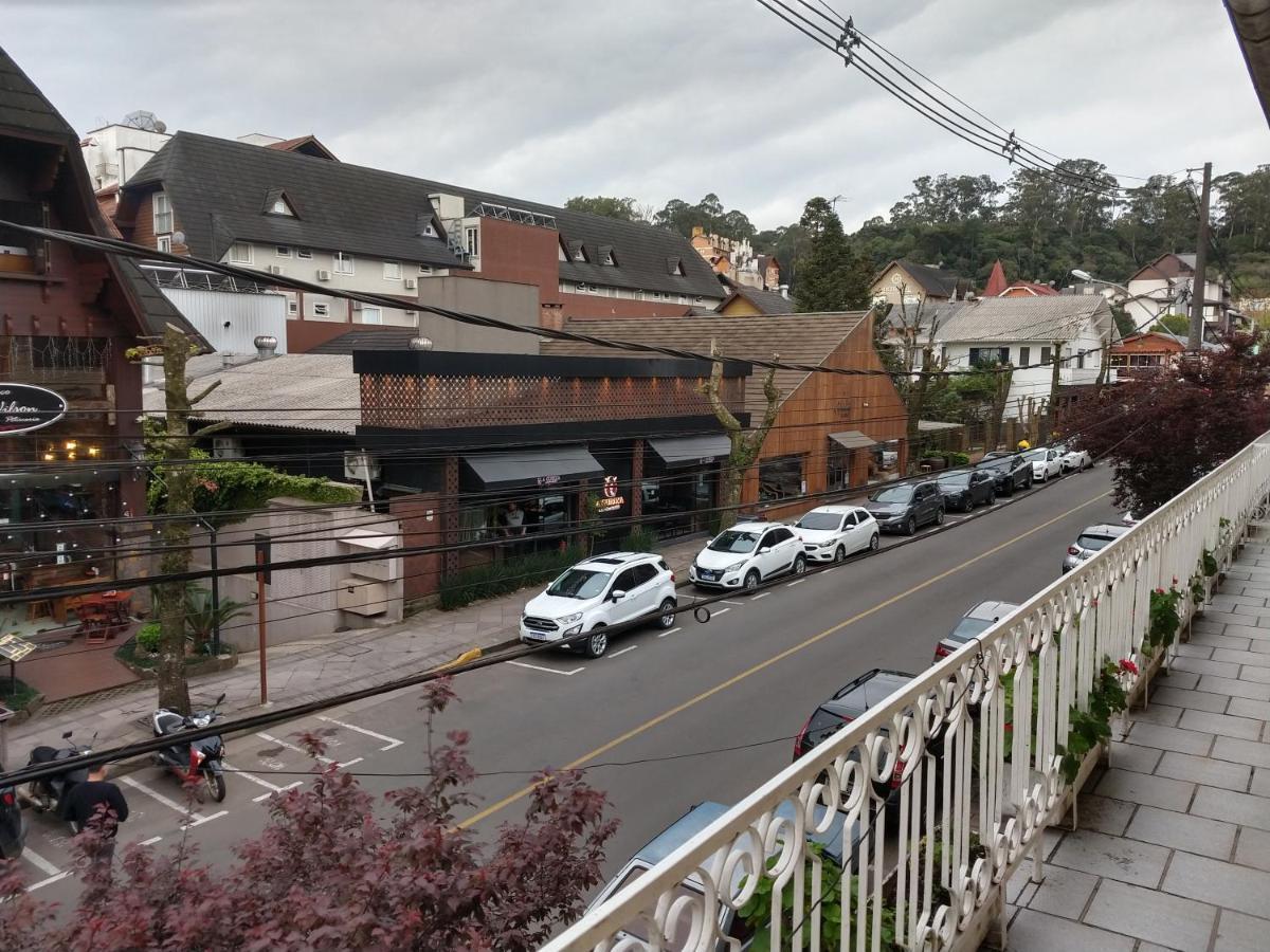 Apartamento Augusto Zatti No Centro Gramado Exterior foto